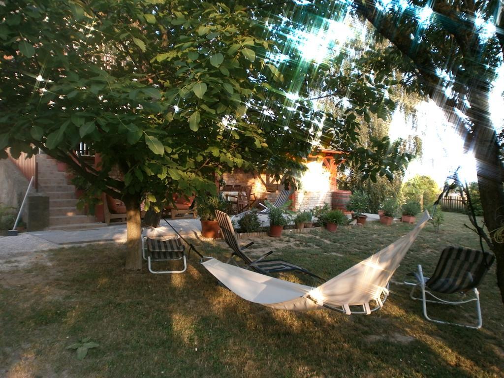 Feher Rozsa Apartman Cserszegtomaj Kamer foto