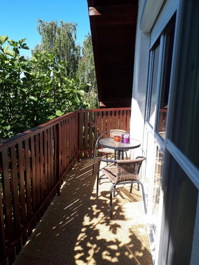 Feher Rozsa Apartman Cserszegtomaj Buitenkant foto